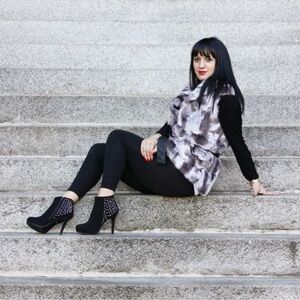 Stylish Faux Fur Vest